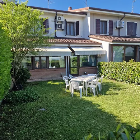 Residenza Vittoria Villa Bagnolo San Vito Exterior photo